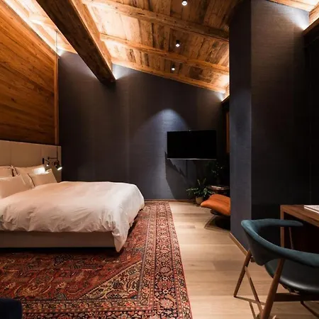 Contact Us At What App - 0041-798-078-462 For Bookings! - Chalet In With 4 Bedroom Villa