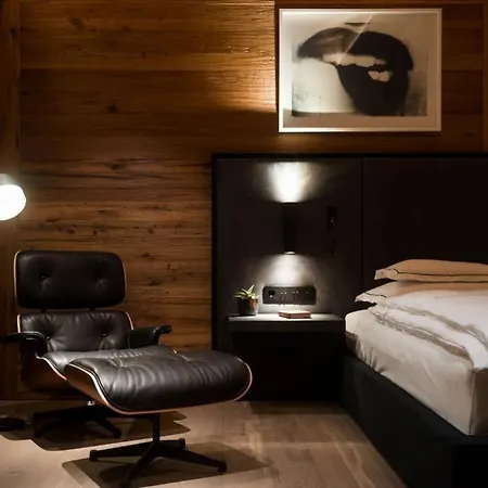 Contact Us At What App - 0041-798-078-462 For Bookings! - Chalet In With 4 Bedroom Villa *